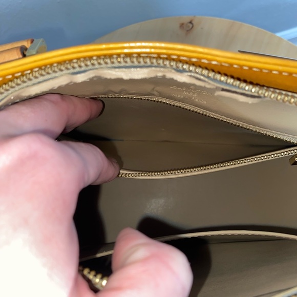 Louis Vuitton Vernis Houston - Picture 8 of 14